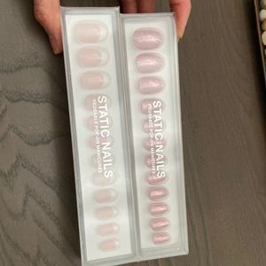 Static nails Round Pop on manicure